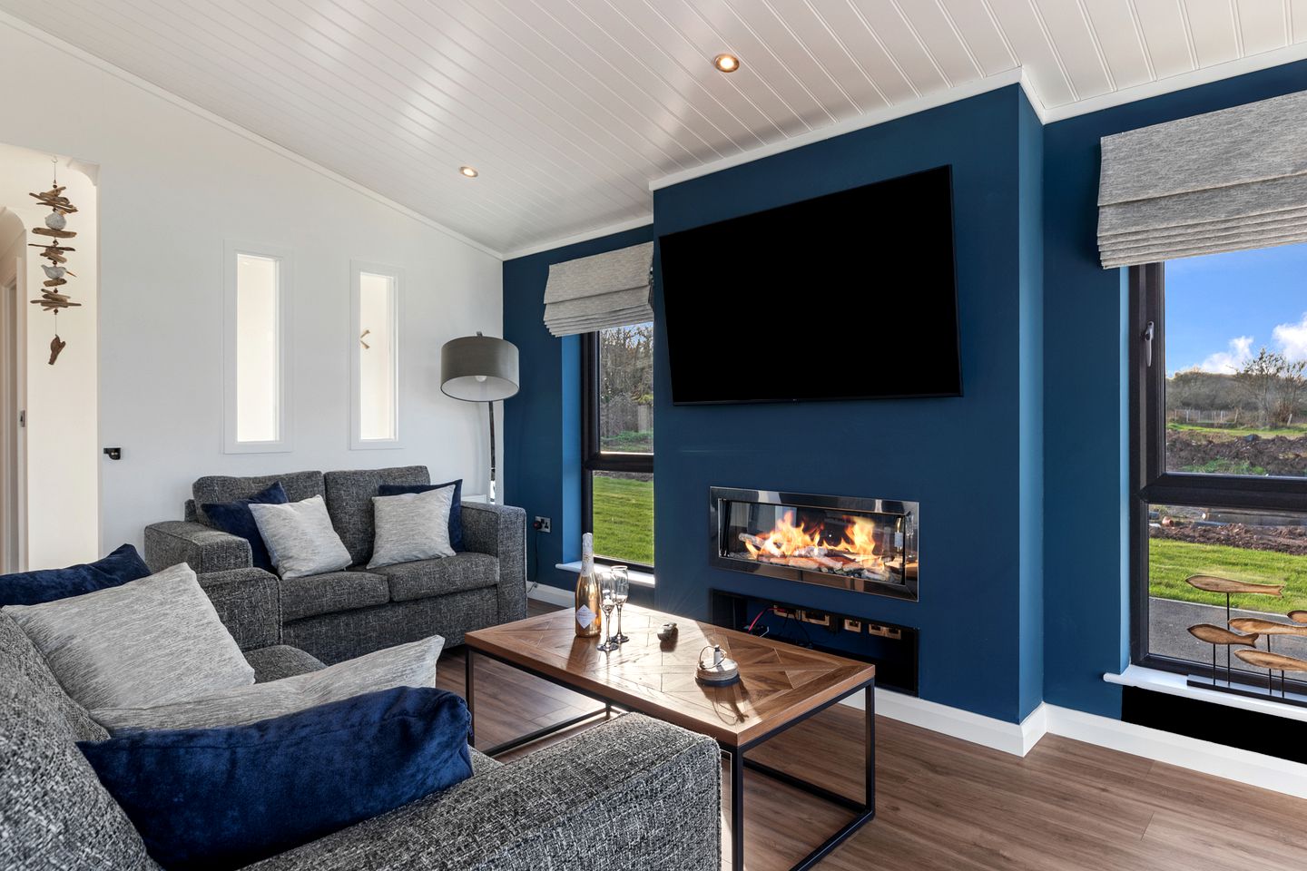 Stylish Coastal Lodge with Private Hot Tub near Tenby, Pembrokeshire