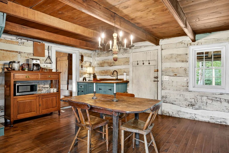 Vacation Rentals (United States of America, Capon Bridge, West Virginia)