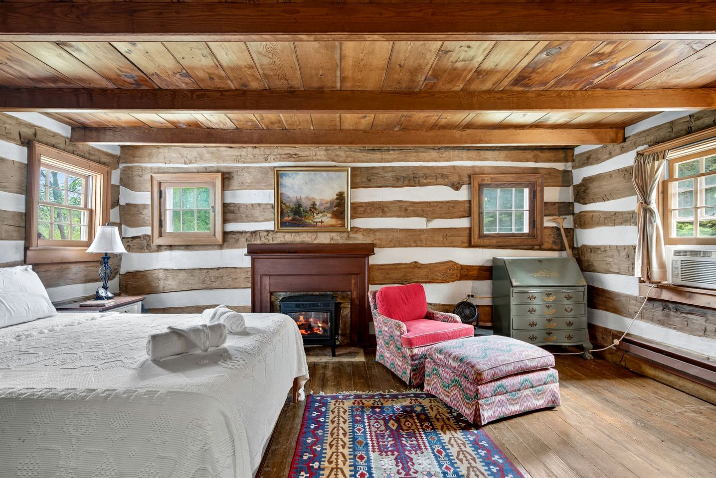Historic Restored Farmhouse with Cowboy Cauldron Fire Pit Near Ice Mountain, Capon Bridge, West Virginia