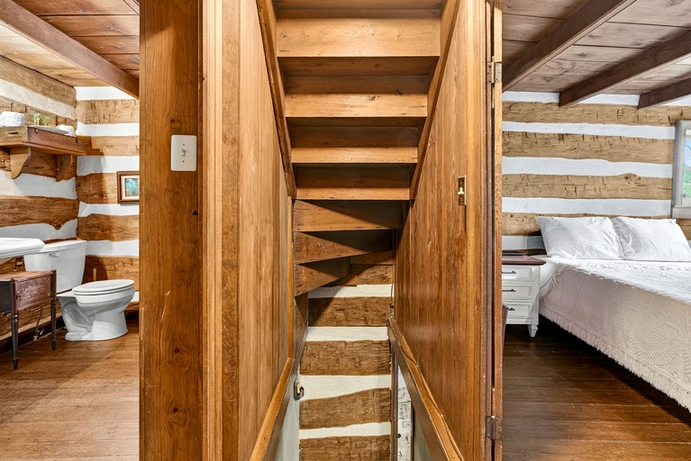 Cabins (United States of America, Capon Bridge, West Virginia)