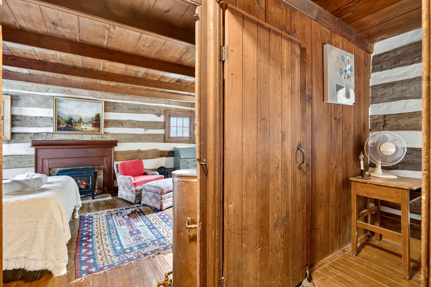 Historic Restored Farmhouse with Cowboy Cauldron Fire Pit Near Ice Mountain, Capon Bridge, West Virginia