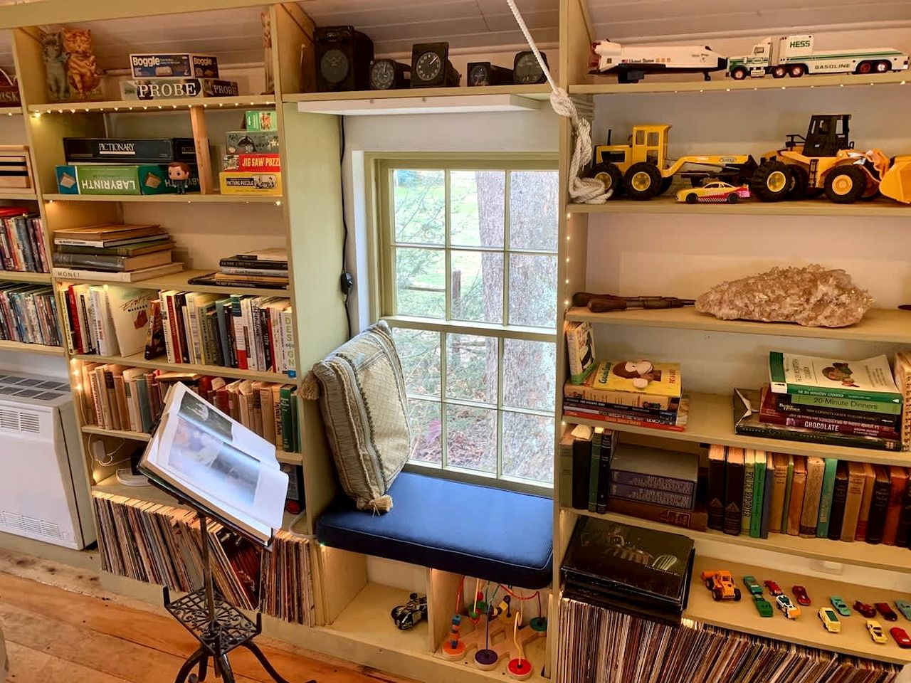 Charming Historic Canalfront Home with Orchard & Antique Games near Princeton in Heathcote, New Jersey