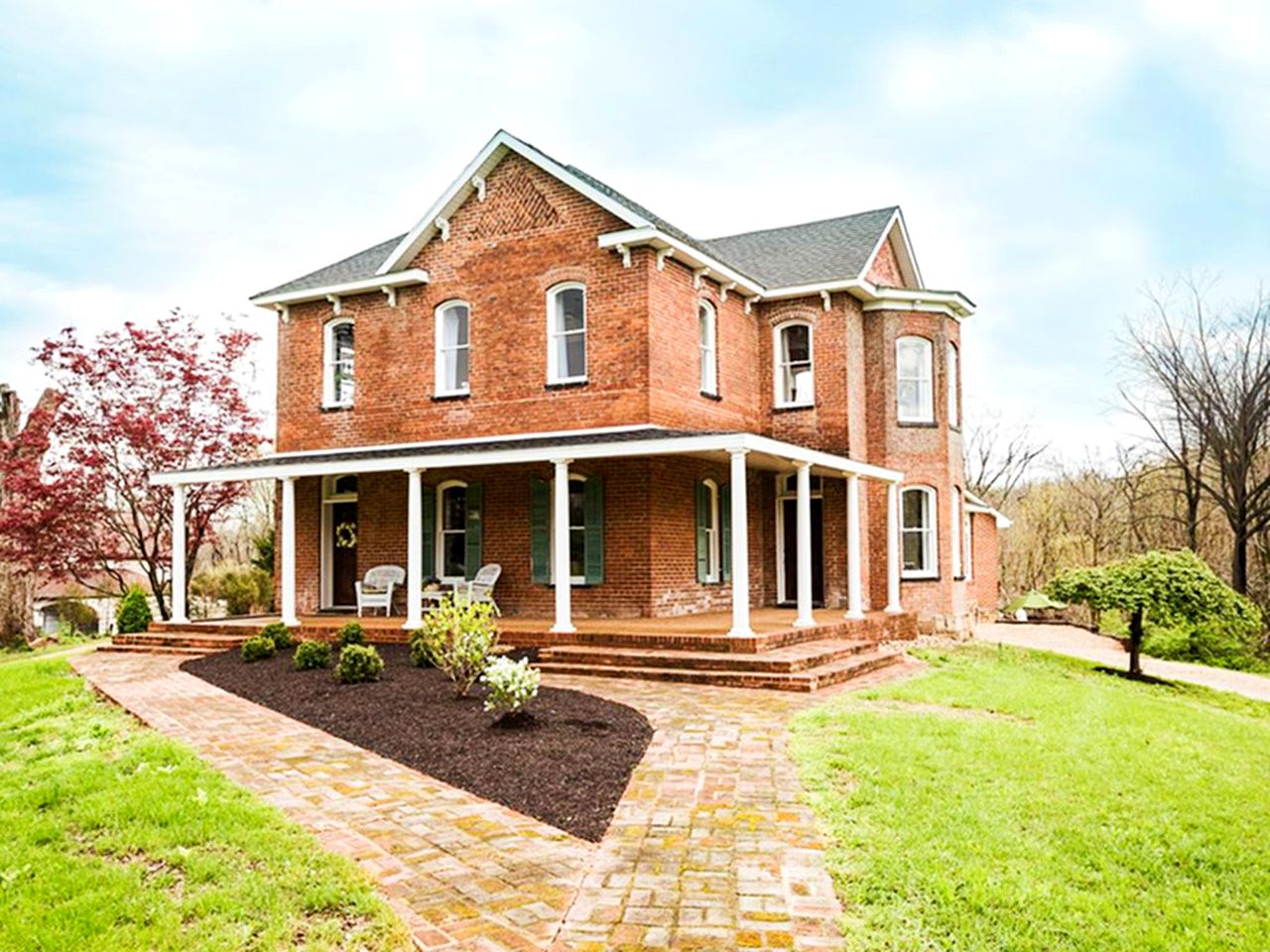 Cottage Getaway near Carbondale, Illinois