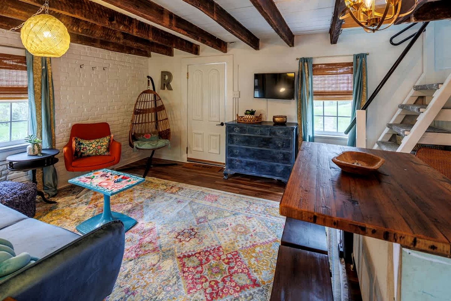 Thoughtfully Design Cottage with Breathtaking Indoor and Outdoor in Maryland