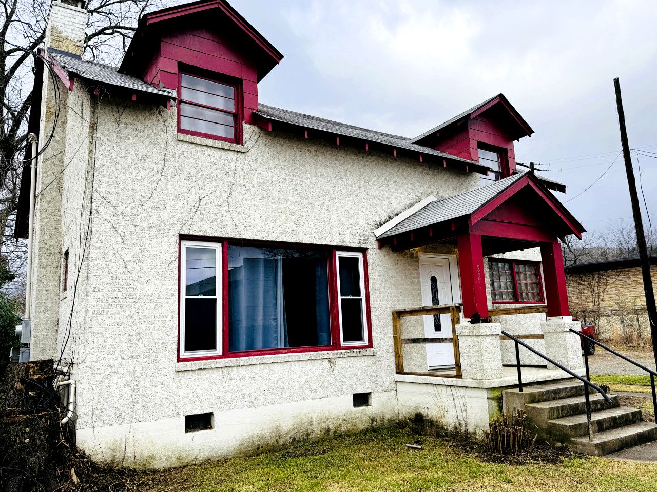 Beautifully Restored Getaway, Perfect for Groups and Relaxing Stays in Hot Springs, Arkansas