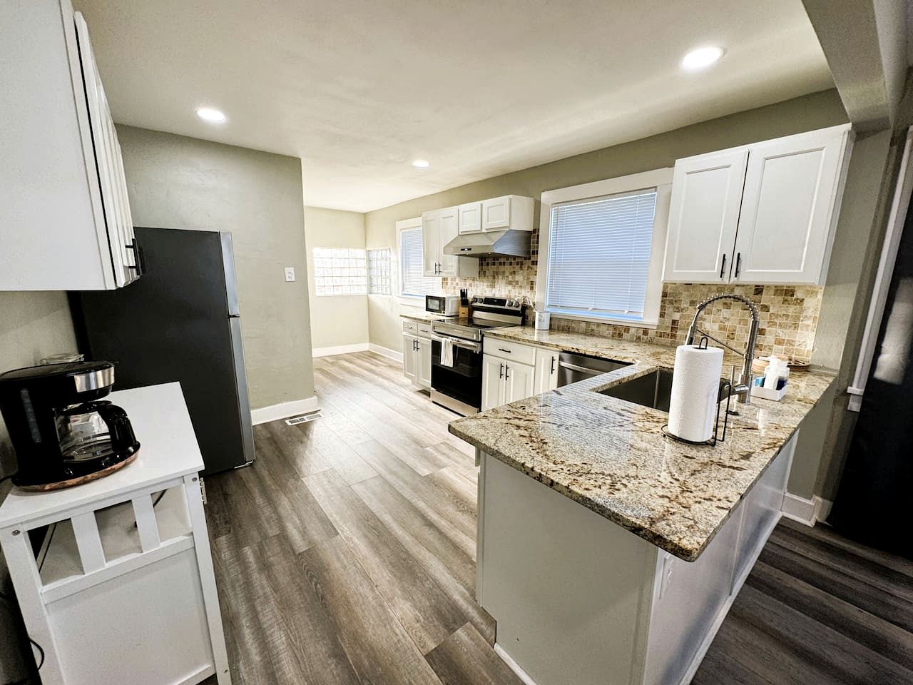 Beautifully Restored Getaway, Perfect for Groups and Relaxing Stays in Hot Springs, Arkansas