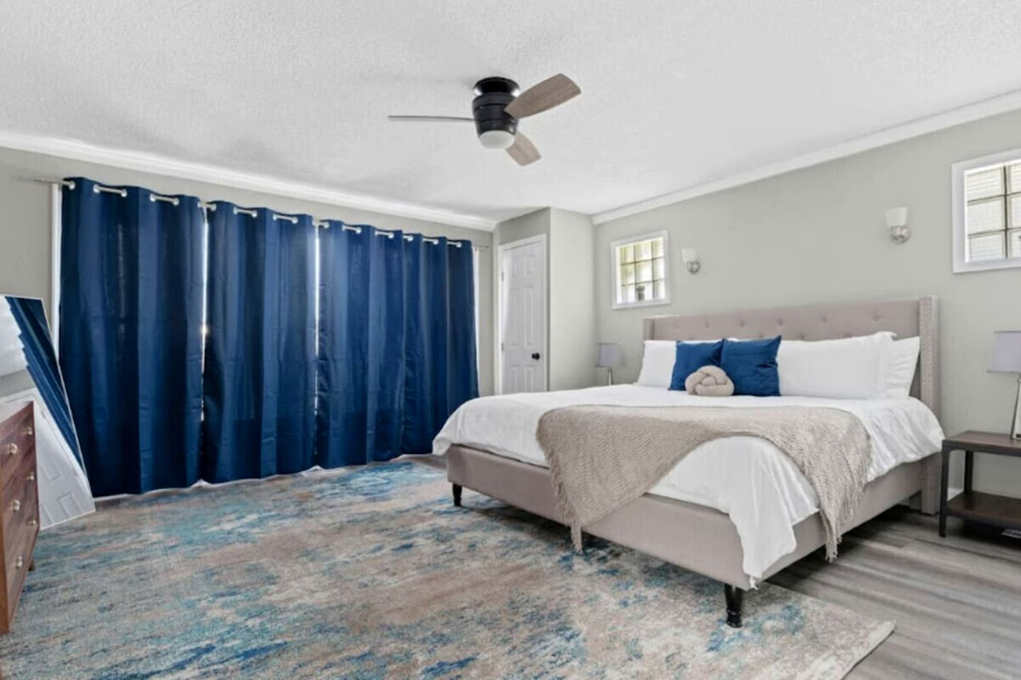 Beautifully Restored Getaway, Perfect for Groups and Relaxing Stays in Hot Springs, Arkansas