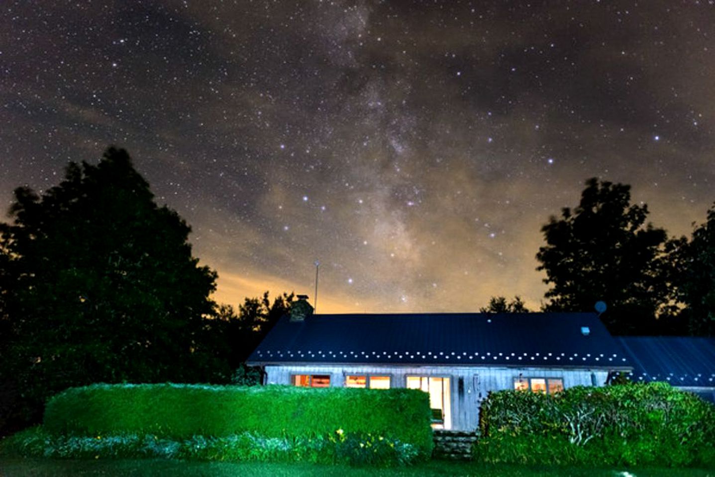 Secluded Cabin Nestled in the Woodlands of Meadows of Dan, Virginia