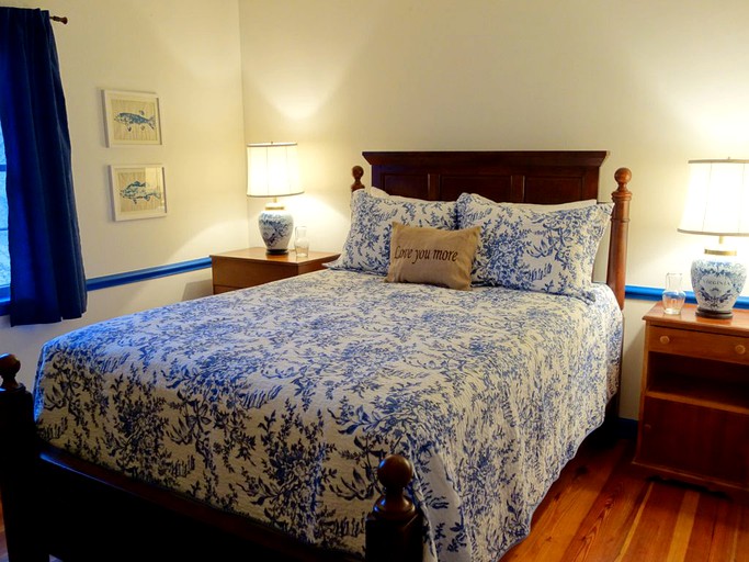 Cabins (Meadows of Dan, Virginia, United States)