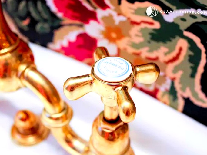 Villas (Manchester, Connecticut, United States)