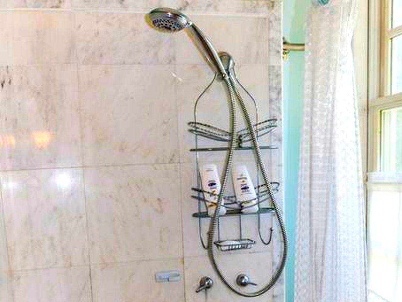 Historic and Spacious Mansion with Expansive Lawn for a Group Getaway near Hartford, Connecticut