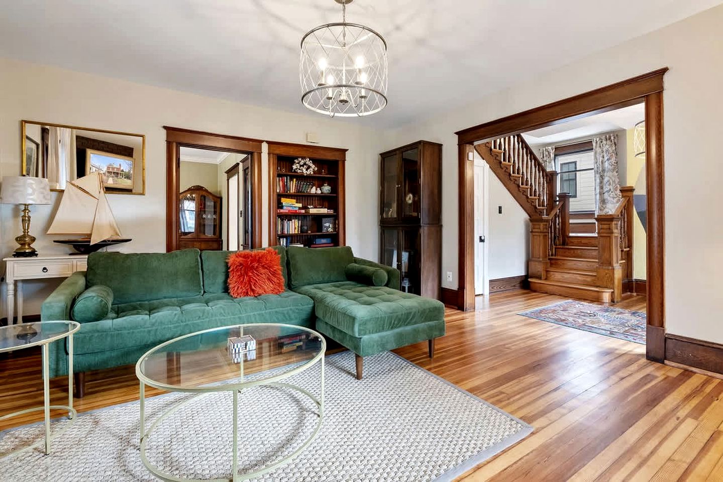 Enchanting River Victorian Vacation Home near the Mountains of Harpers Ferry West Virginia