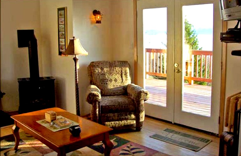 Cabooses (Homer, Alaska, United States)