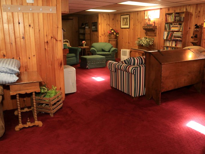 Cabins (Coloma, Wisconsin, United States)