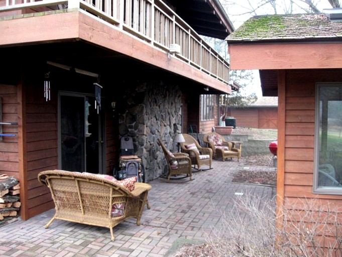 Cabins (Coloma, Wisconsin, United States)