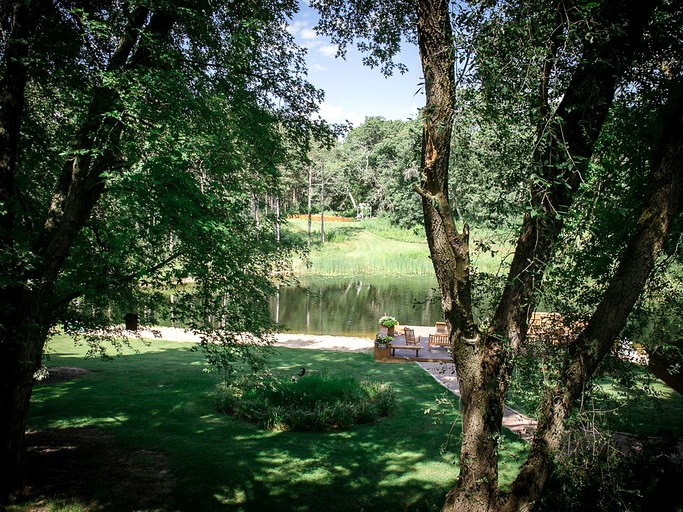 Cabins (Coloma, Wisconsin, United States)