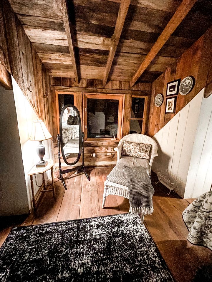 Historic Rural Cabin Ideal for Families in Wilsonville, Alabama