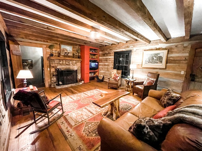 Cabins (United States of America, Wilsonville, Alabama)