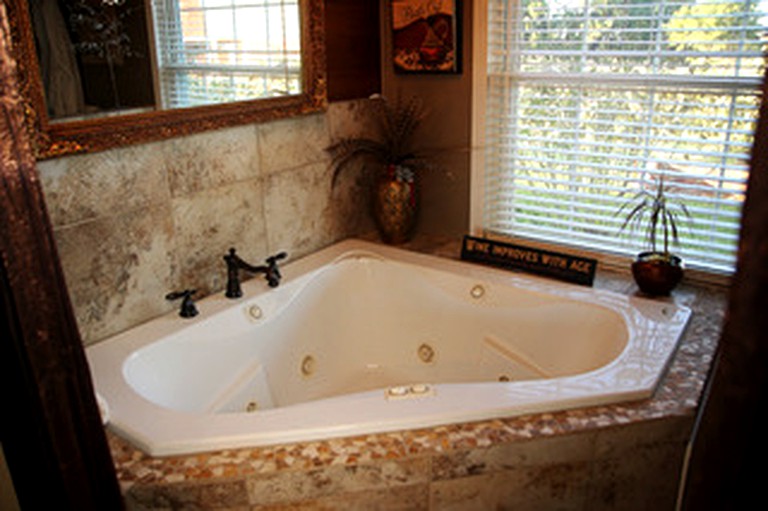 Nature Lodges (Azle, Texas, United States)