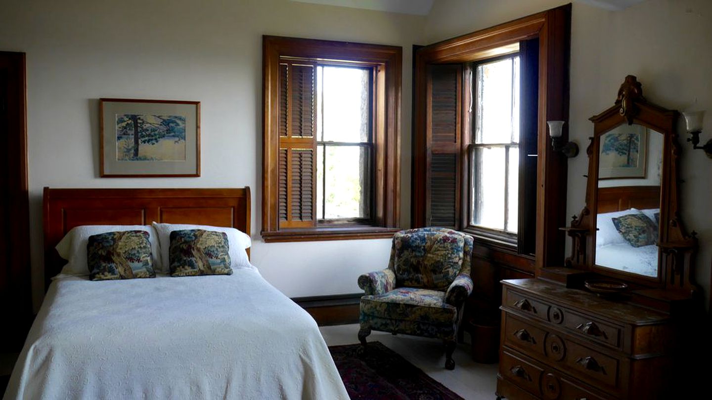 Stately Cottage Rental on an Estate in Manchester-by-the-Sea, Massachusetts