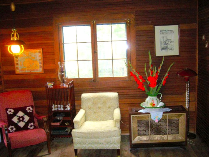 Cottages (Mackinaw City, Michigan, United States)