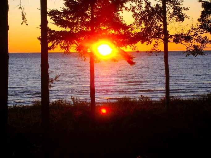 Cottages (Mackinaw City, Michigan, United States)