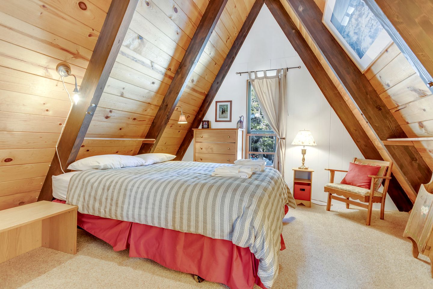 Unique A-Frame Accommodation with Breathtaking Views in Bear Valley, CA