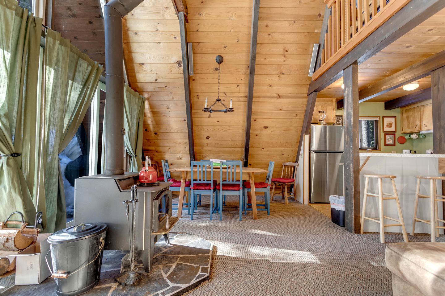 Unique A-Frame Accommodation with Breathtaking Views in Bear Valley, CA