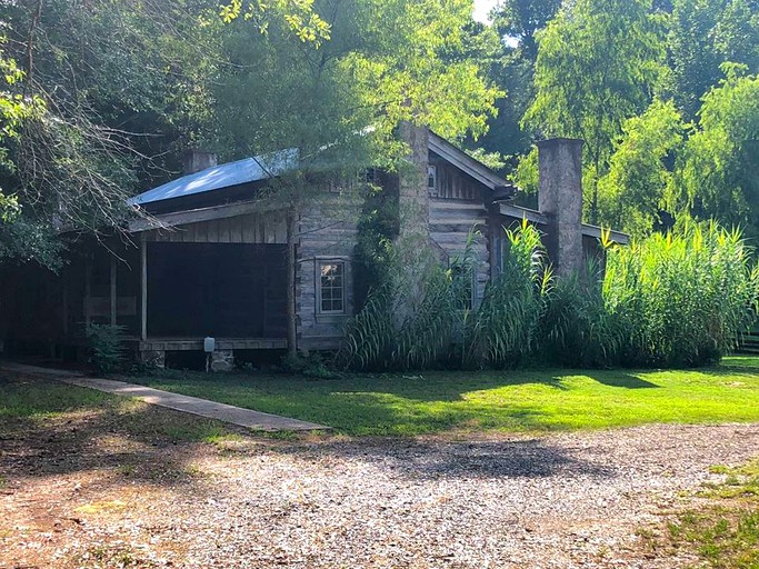 Log Cabins (Washington, Arkansas, United States)