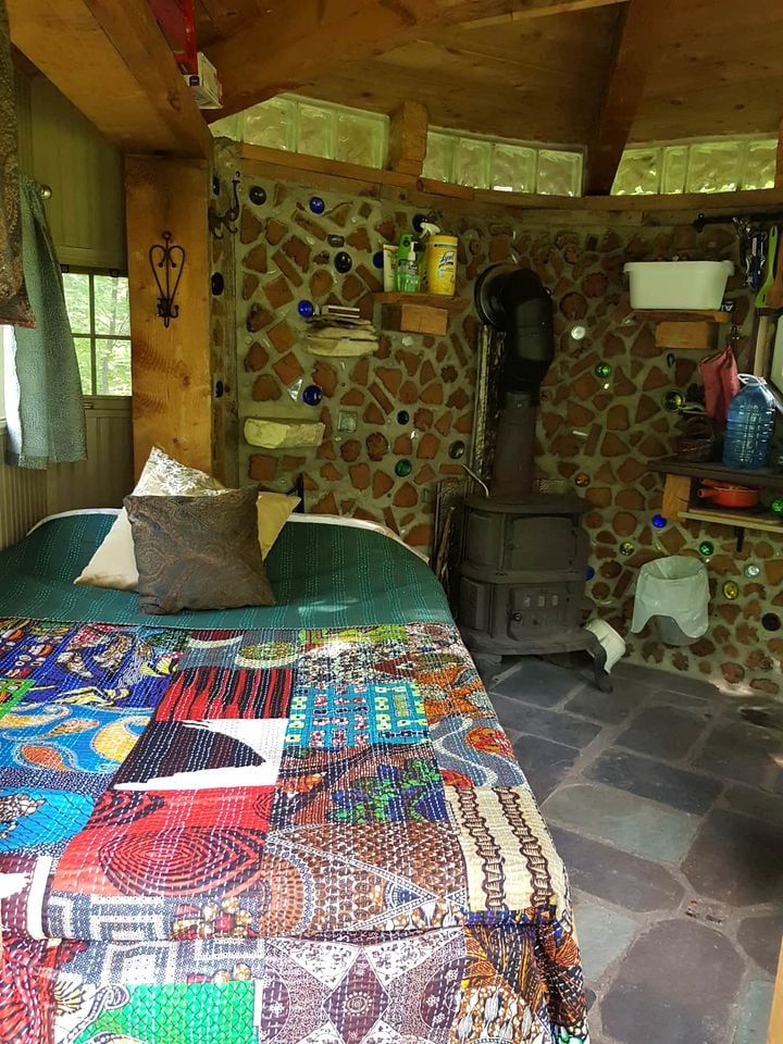 Enchanting Hobbit House in the Glades of the Frontenac Arch Biosphere Reserve