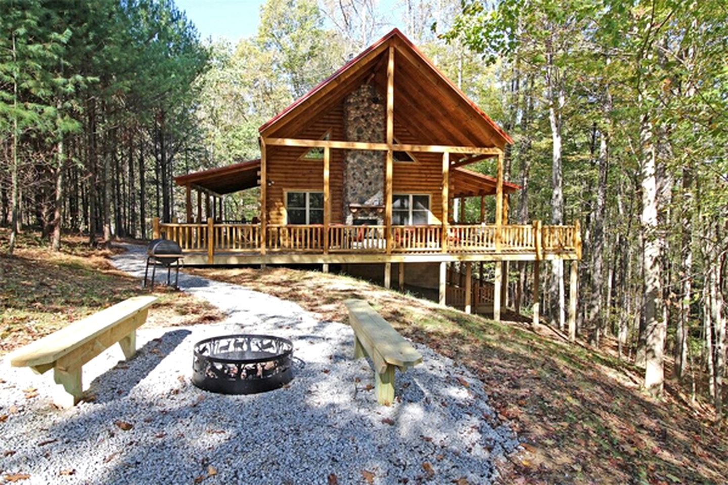 Spacious Cabin near Hocking Hills State Park in Ohio