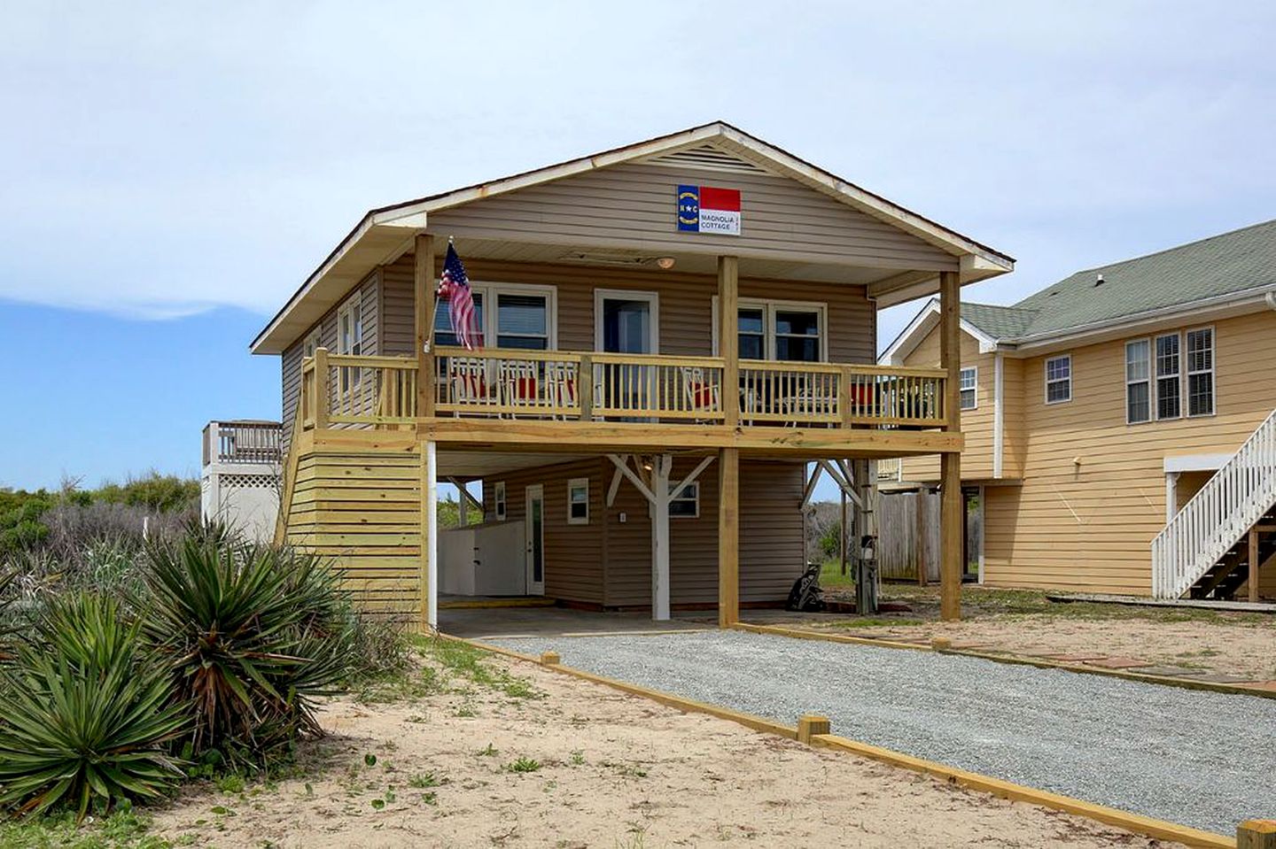 RedAwning Holden Nothing Back Holden Beach, NC, Beach Houses