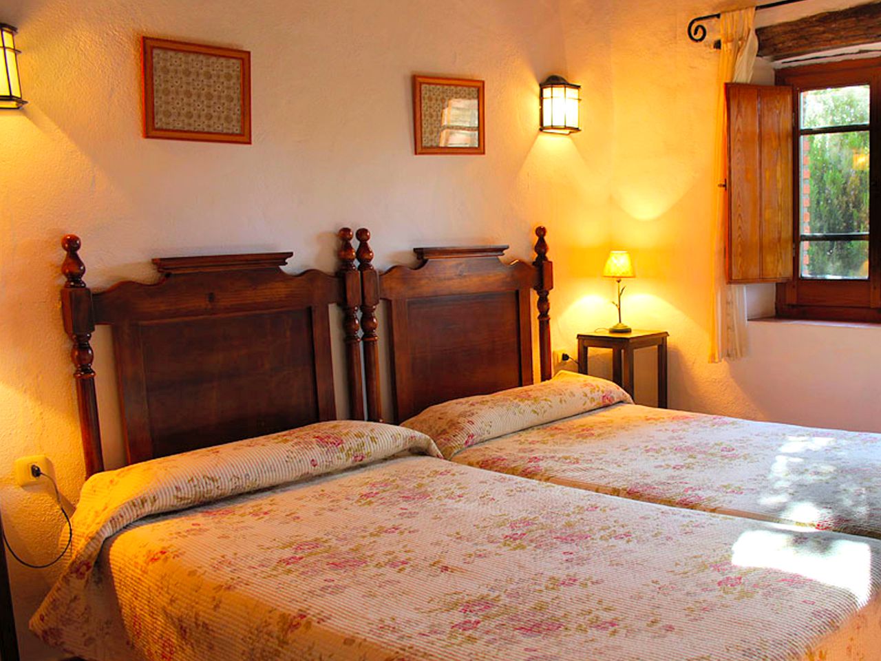 Holiday Cottage Rental with Pool Access in Extremadura, Spain