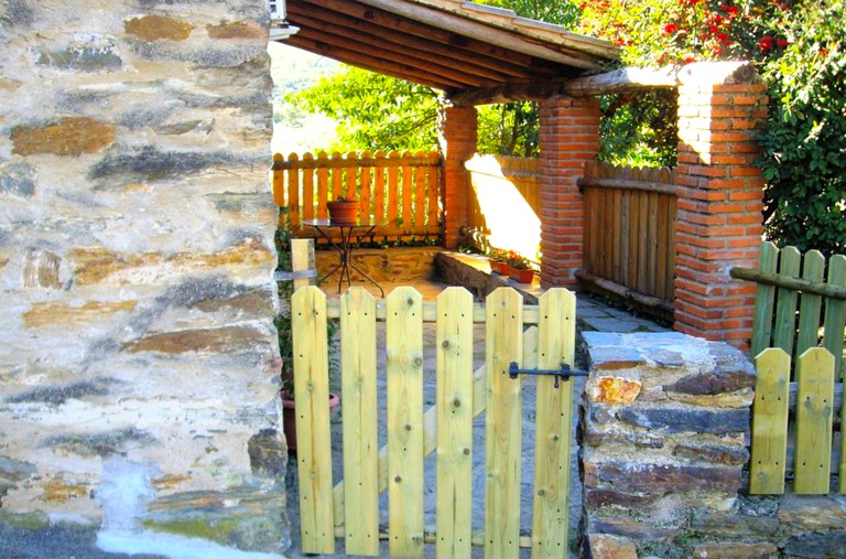 Cottages (El Jiniebro, Extremadura, Spain)