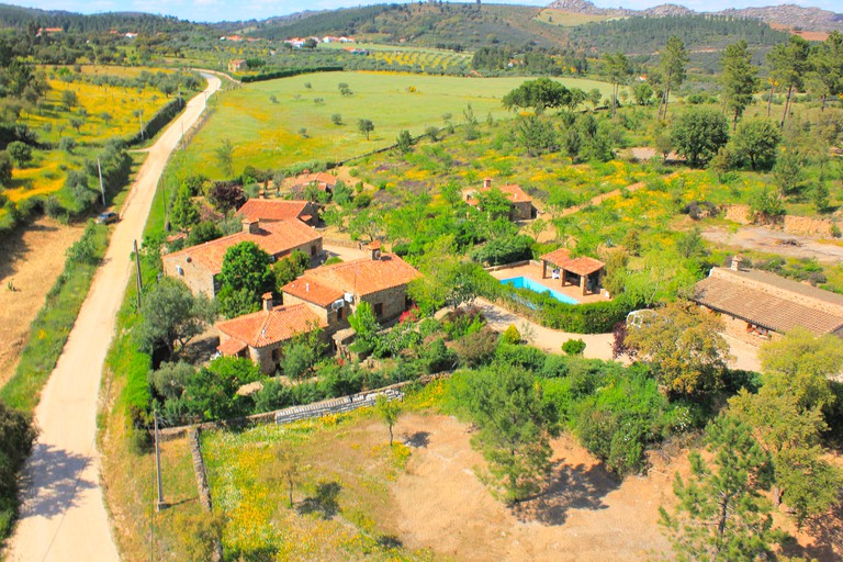 Cottages (El Jiniebro, Extremadura, Spain)