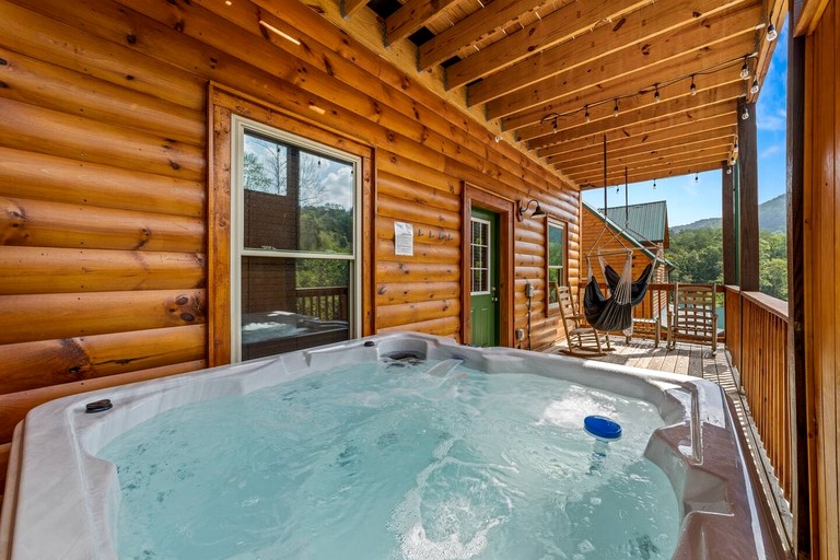 Cabins (United States of America, Pigeon Forge, Tennessee)