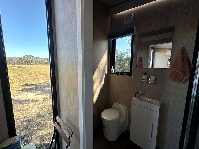 Vacation Rentals (Australia, --, --)