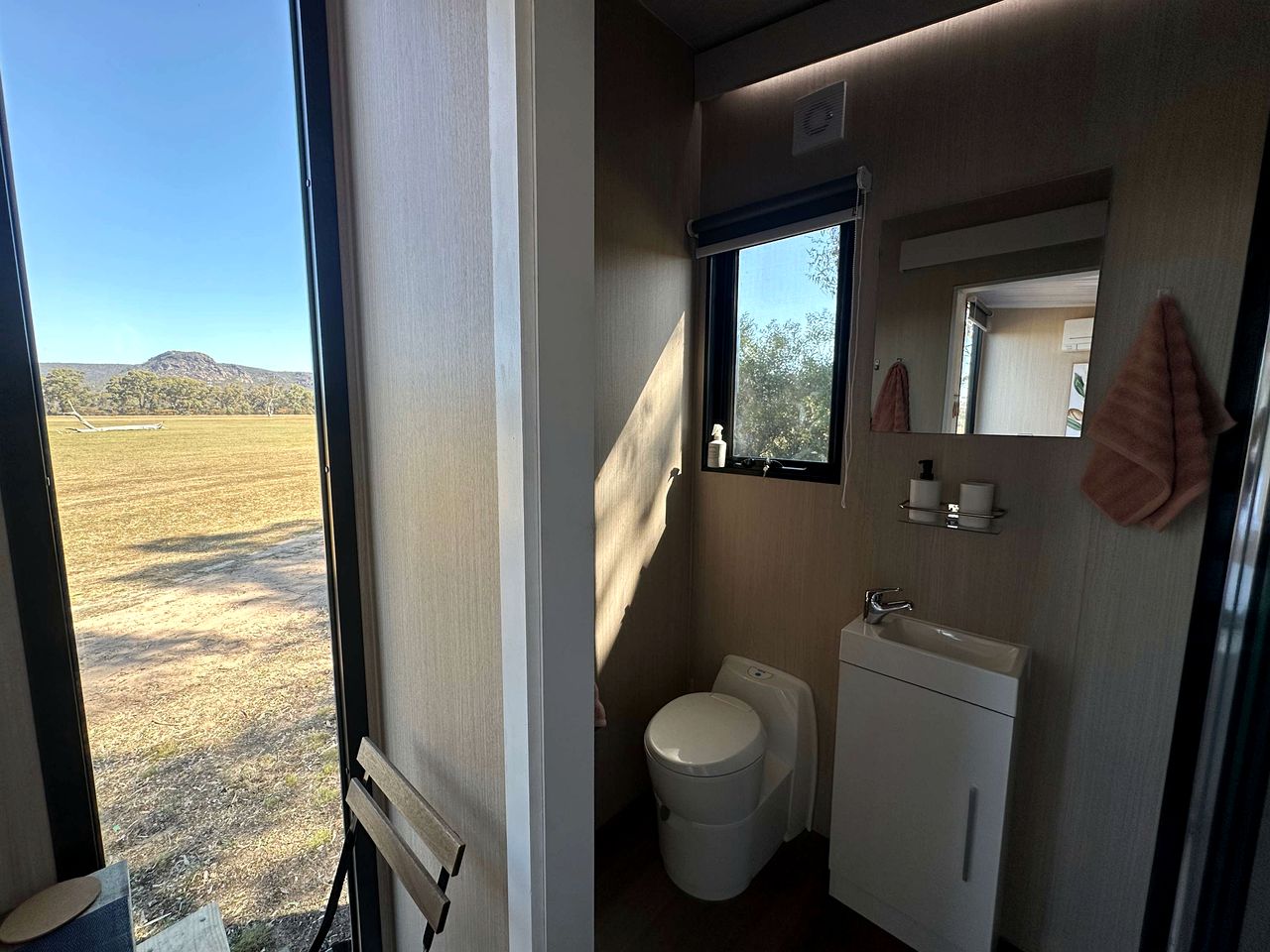Off-Grid Tiny House with Stunning Mountain Views in Victoria