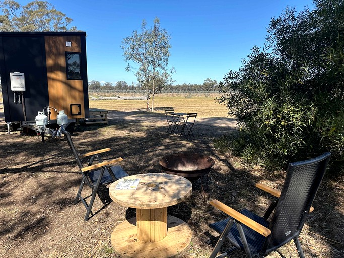 Vacation Rentals (Australia, --, --)