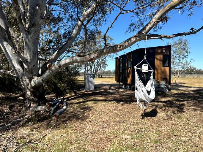 Vacation Rentals (Australia, --, --)