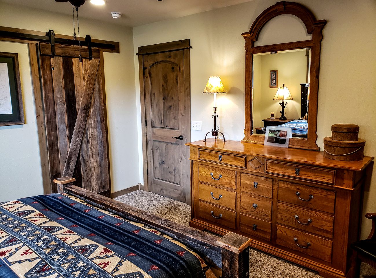 Stunning Hollowtop House with Panoramic Lake and Mountain Views near Ennis, Montana