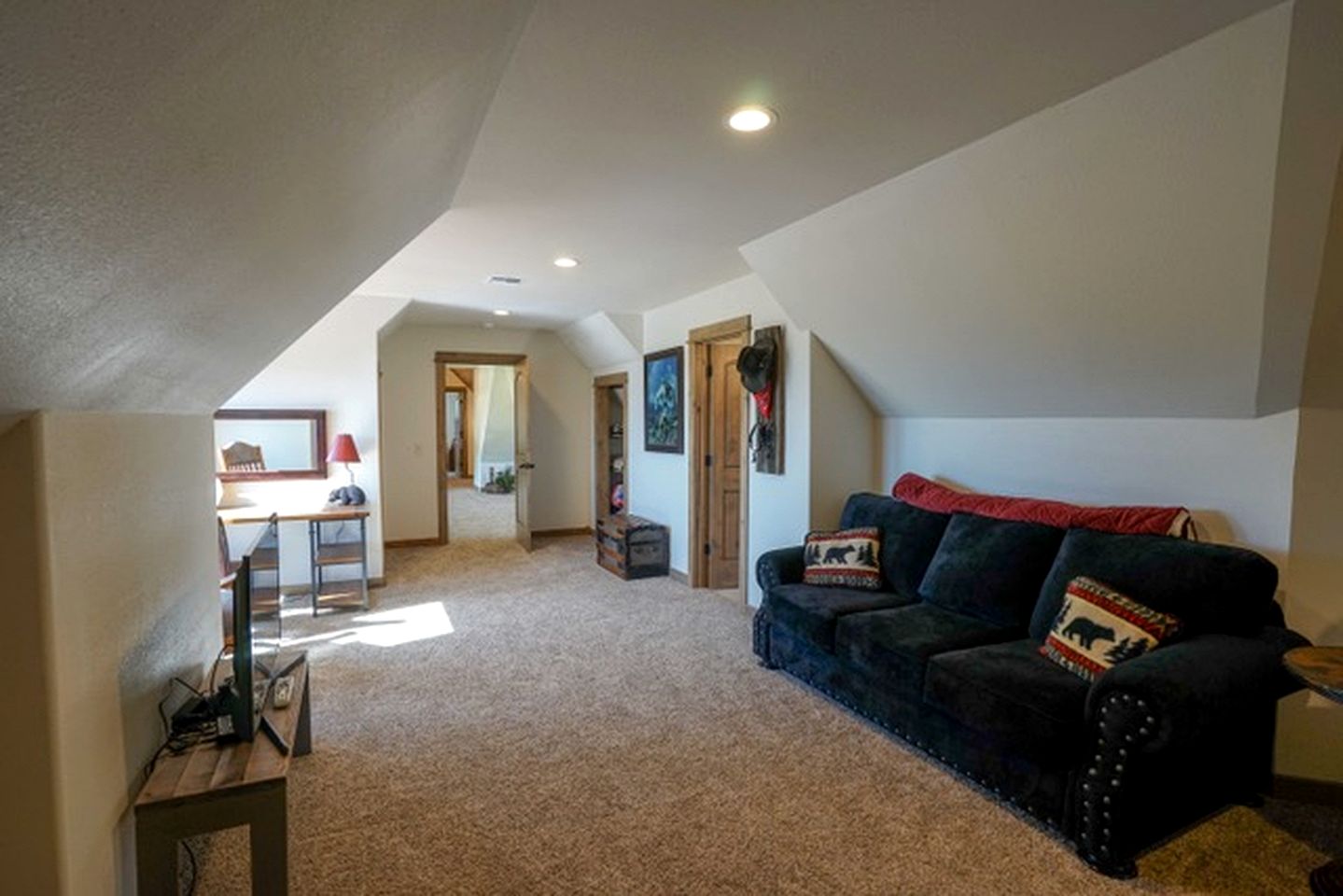 Stunning Hollowtop House with Panoramic Lake and Mountain Views near Ennis, Montana