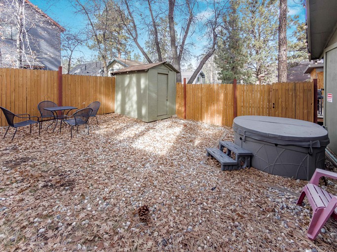 Cabins (United States of America, Big Bear, California)