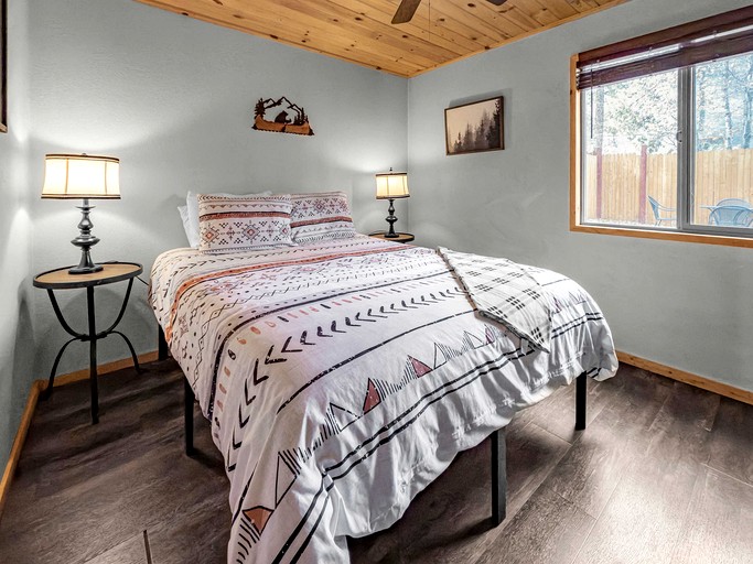 Cabins (United States of America, Big Bear, California)