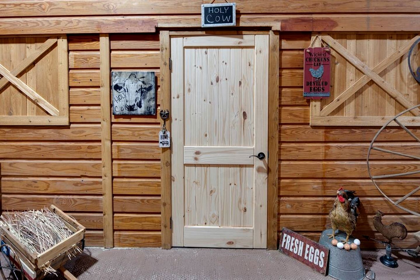 Gorgeous Wooden Cabin with Stunning Sights in Round Top, Texas