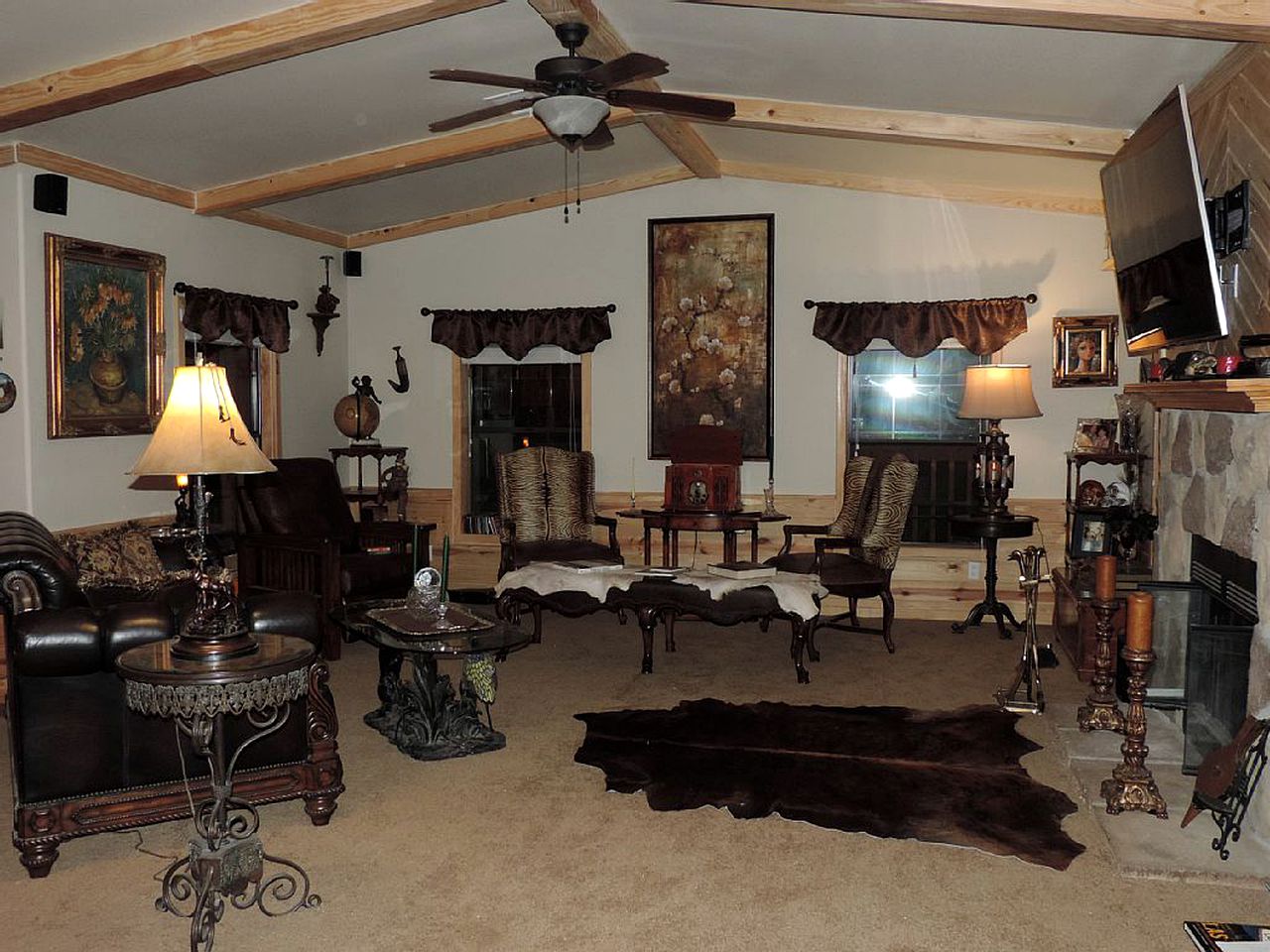 Spacious and Family-Friendly Cabin Rental near San Antonio, Texas