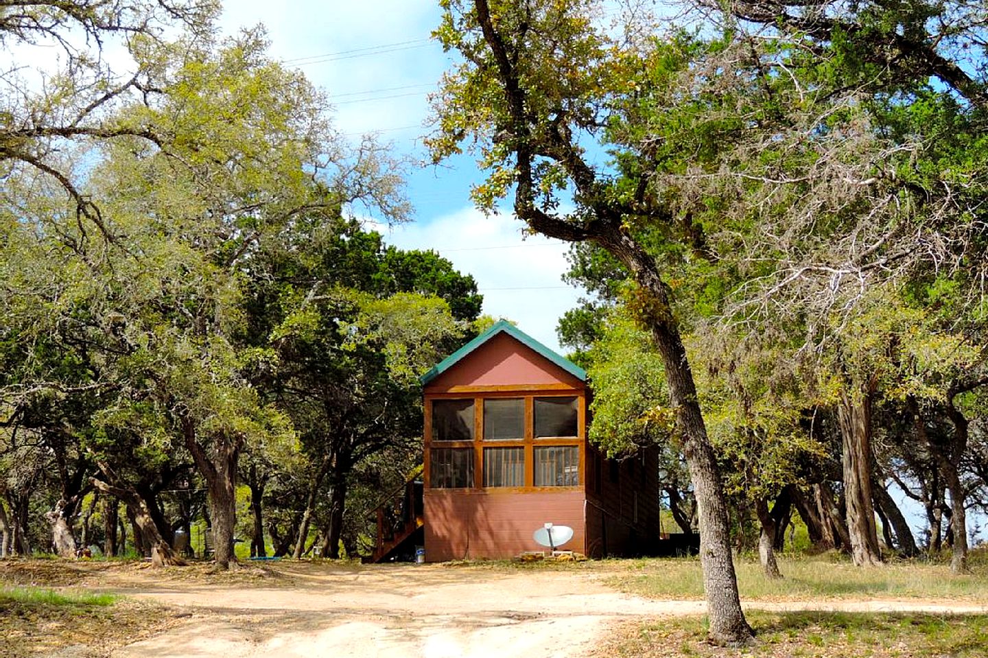 Peaceful Pet-Friendly Cabin Rental in San Antonio Countryside, Texas