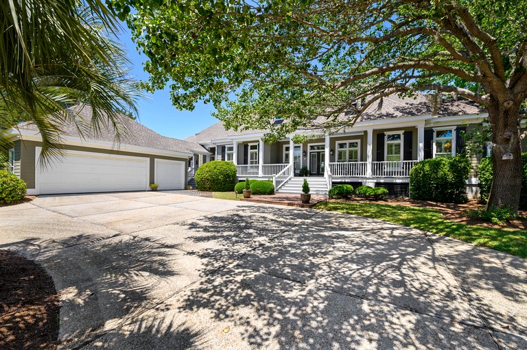 Beach Houses (United States of America, Georgetown, South Carolina)
