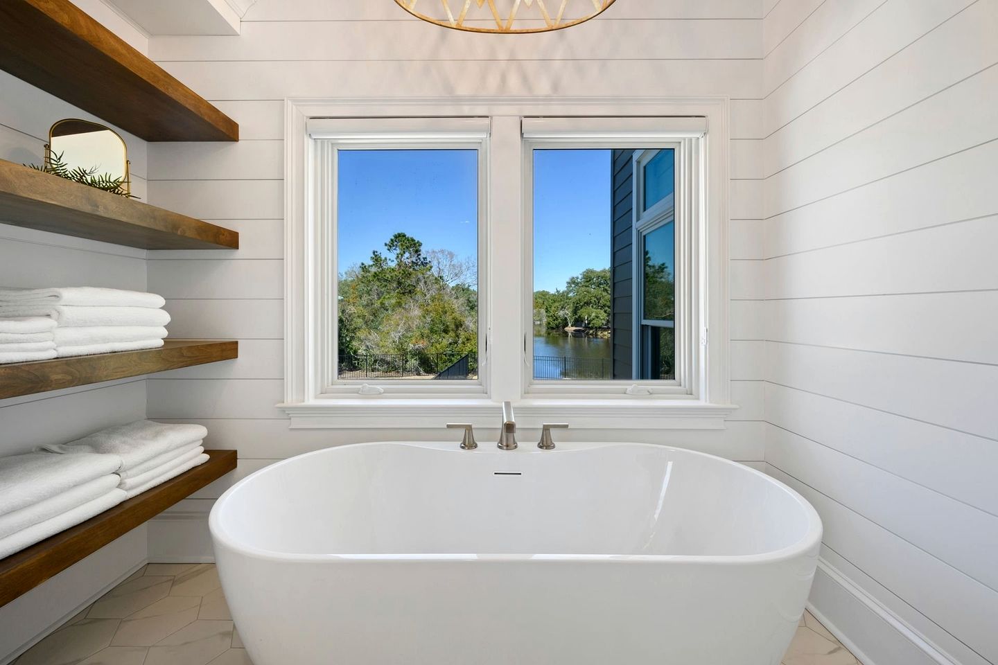 Fantastic Beach House with Swimming Pool in Georgetown, South Carolina