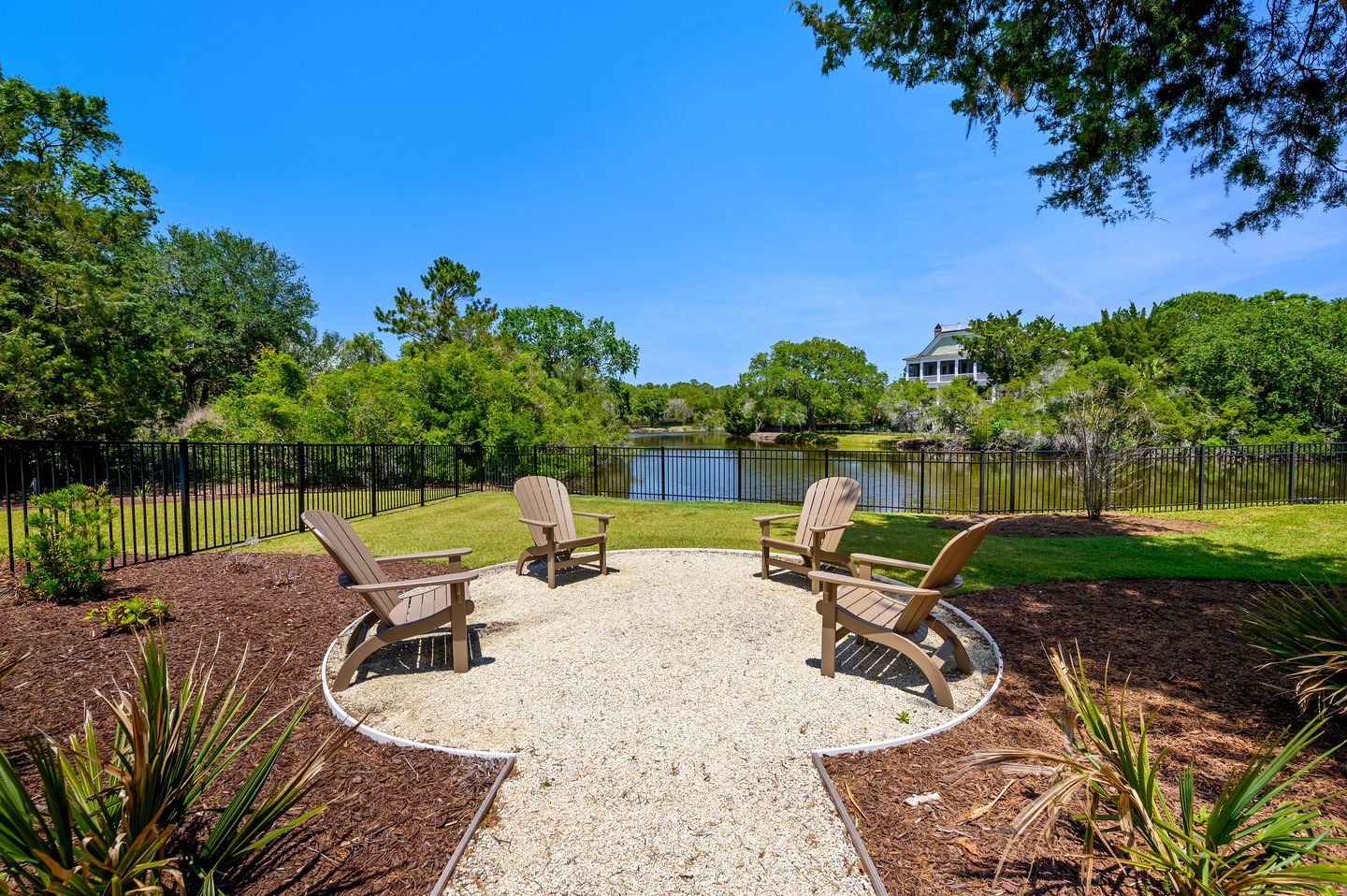 Fantastic Beach House with Swimming Pool in Georgetown, South Carolina